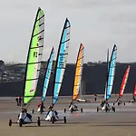 Les Voiles, Maison Bien Equipee 10 P 2 Sdb, 2 Wc, Spacieuse Lumineuse Avec Jardin Clos, Garage, Terrasse, Parking Privatif, A 950 M De La D'asnelles Et Tous Commerces, Pres De Bayeux Et Arromanches, Chiens Bienvenus