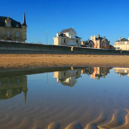 Les Voiles, Maison Bien équipée 10 P 2 Sdb, 2 Wc, Spacieuse Lumineuse Avec Jardin Clos, Garage, Terrasse, Parking Privatif, à 950 M De La D'asnelles Et Tous Commerces, Près De Bayeux Et Arromanches Casa de Férias *