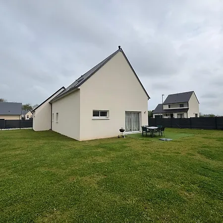 Les Voiles, Maison Bien Equipee 10 P 2 Sdb, 2 Wc, Spacieuse Lumineuse Avec Jardin Clos, Garage, Terrasse, Parking Privatif, A 950 M De La D'asnelles Et Tous Commerces, Pres De Bayeux Et Arromanches, Chiens Bienvenus 度假居 *