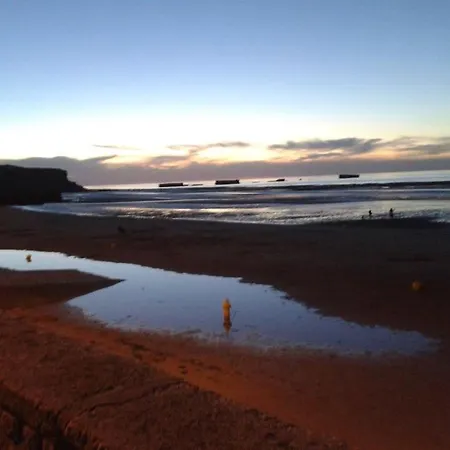 Σπίτι διακοπών Les Voiles, Maison Bien Equipee 10 P 2 Sdb, 2 Wc, Spacieuse Lumineuse Avec Jardin Clos, Garage, Terrasse, Parking Privatif, A 950 M De La D'asnelles Et Tous Commerces, Pres De Bayeux Et Arromanches, Chiens Bienvenus *