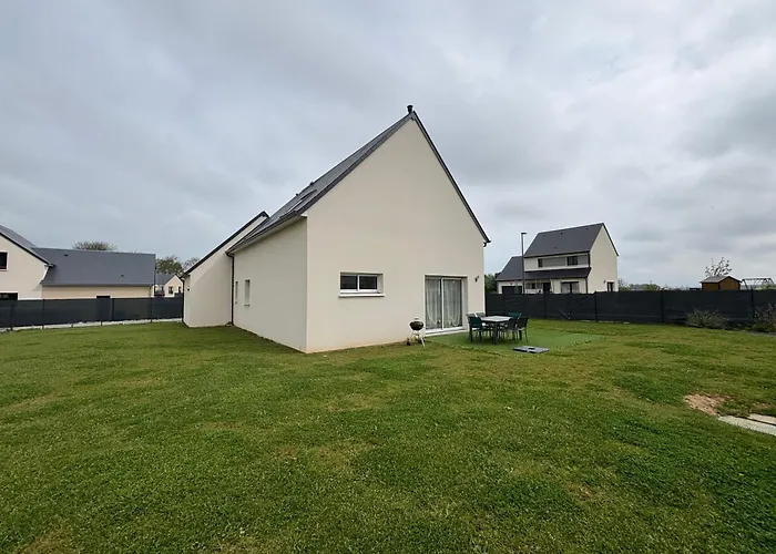 Les Voiles, Maison Bien Equipee 10 P 2 Sdb, 2 Wc, Spacieuse Lumineuse Avec Jardin Clos, Garage, Terrasse, Parking Privatif, A 950 M De La D'asnelles Et Tous Commerces, Pres De Bayeux Et Arromanches, Chiens Bienvenus Tatil Evi *